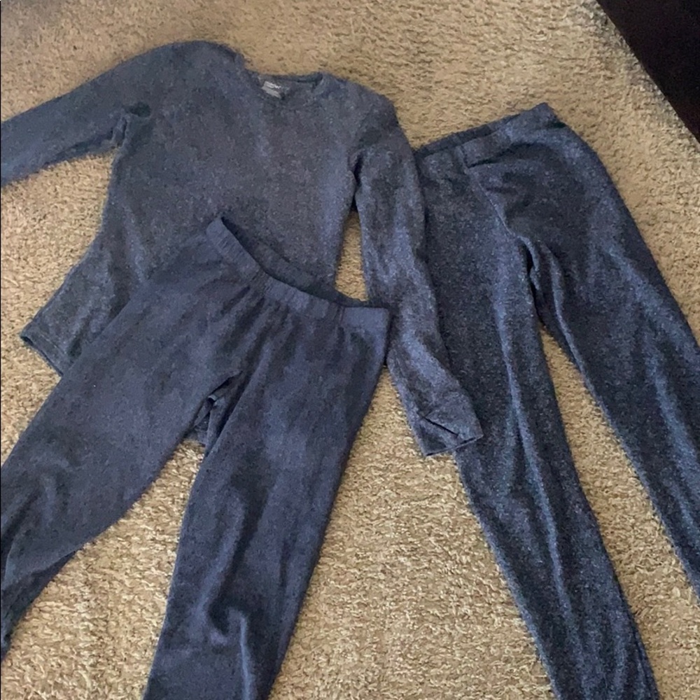 CuddleDuds two pants and long sleeve shirt